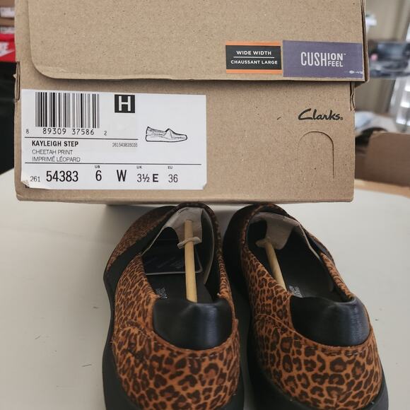 Clarks Women's Kayleigh Step Loafer, Dark Tan Cheetah Print Suede, 6 Wide - Picture 7 of 7